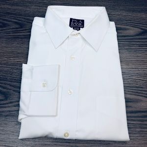 Jos. A. Bank Shirts - Jos A Bank White Tailored Fit Dress Shirt 16.5-35 Jos. A. Bank Shirts - Jos A Bank White Tailored Fit Dress Shirt 16.5-35